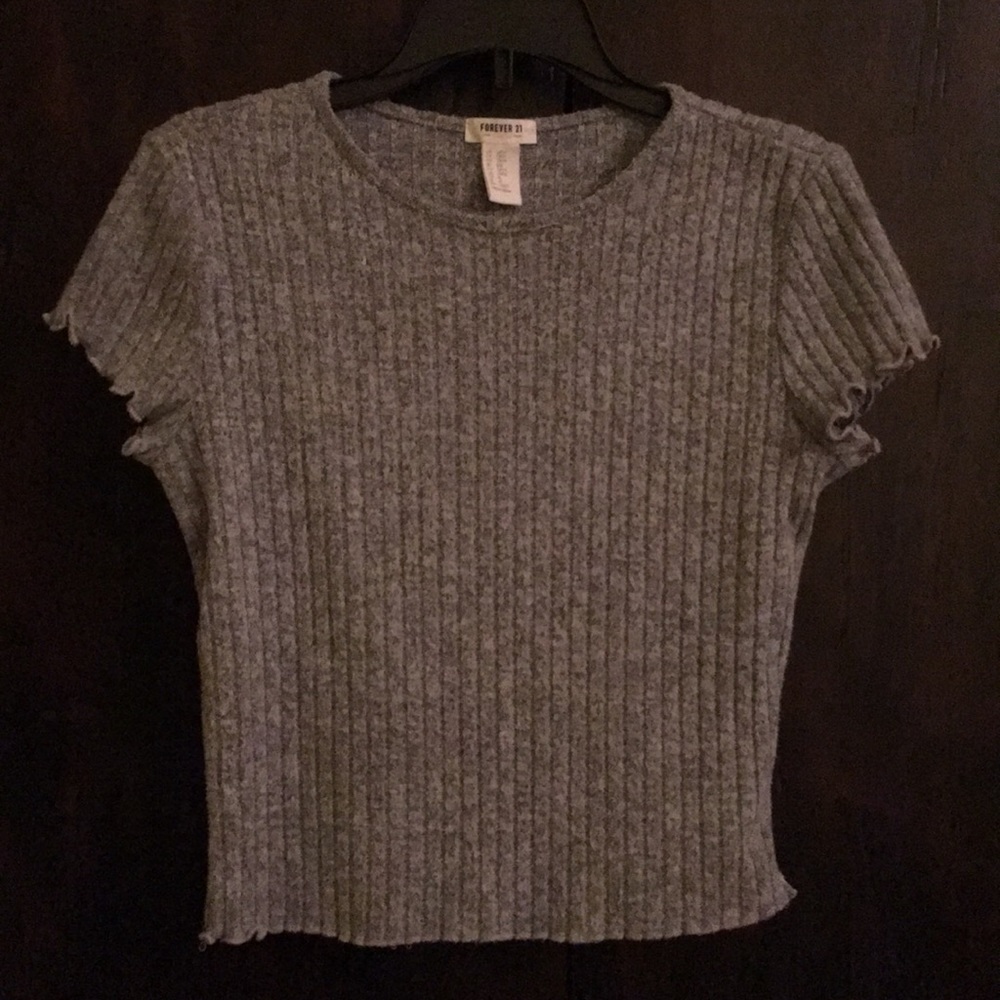 Short sleeve sweater shirt